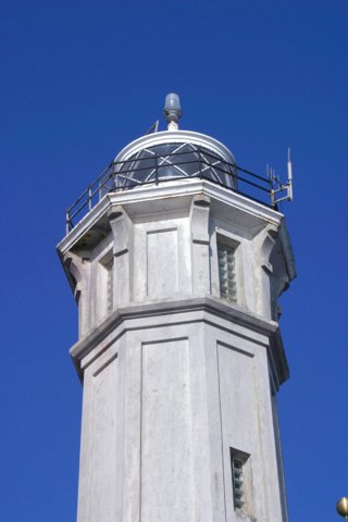 Alcatraz Island Lighthouse - Cyberlights Lighthouses